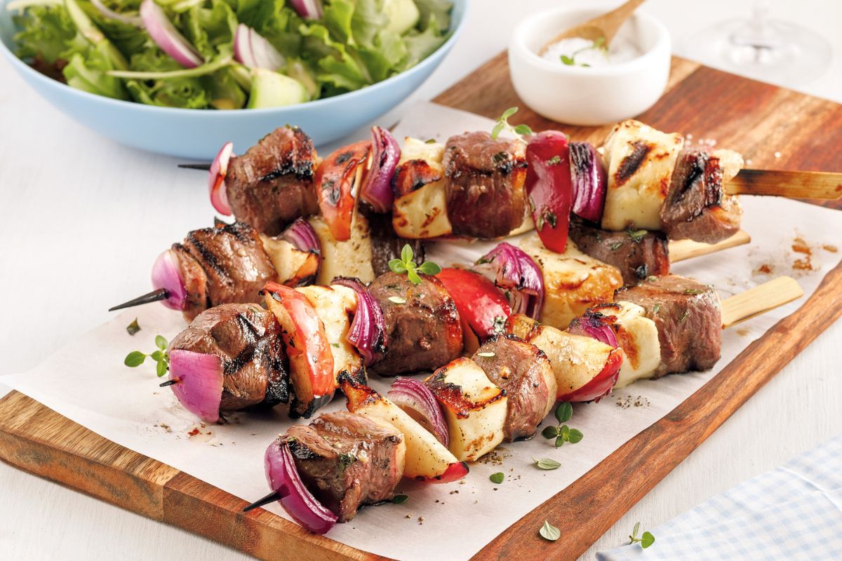 Brochettes de magret, pommes et halloumi - Le Canard Goulu